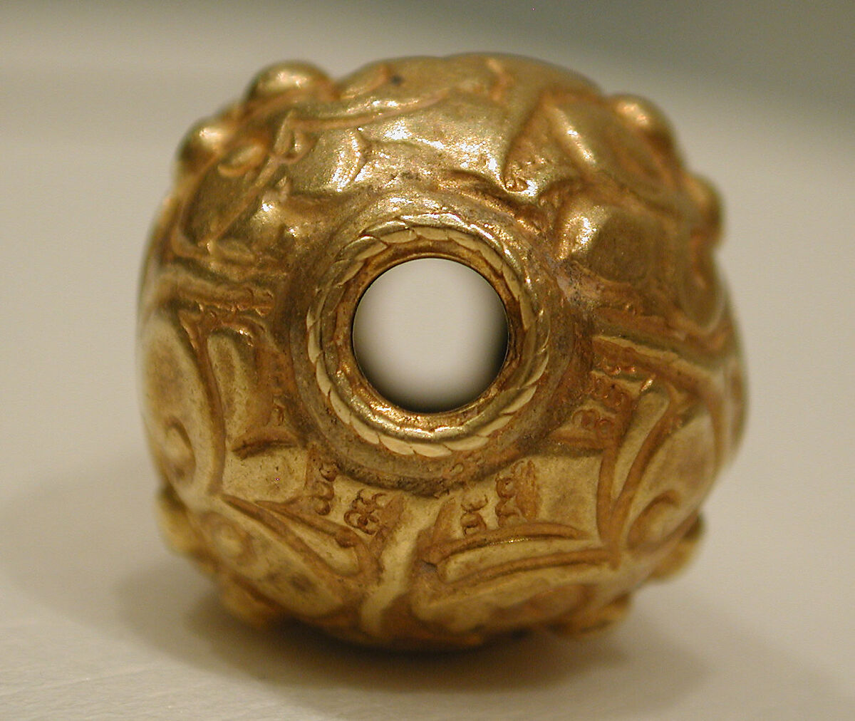 Tear-shaped Elements, Gold; repoussé