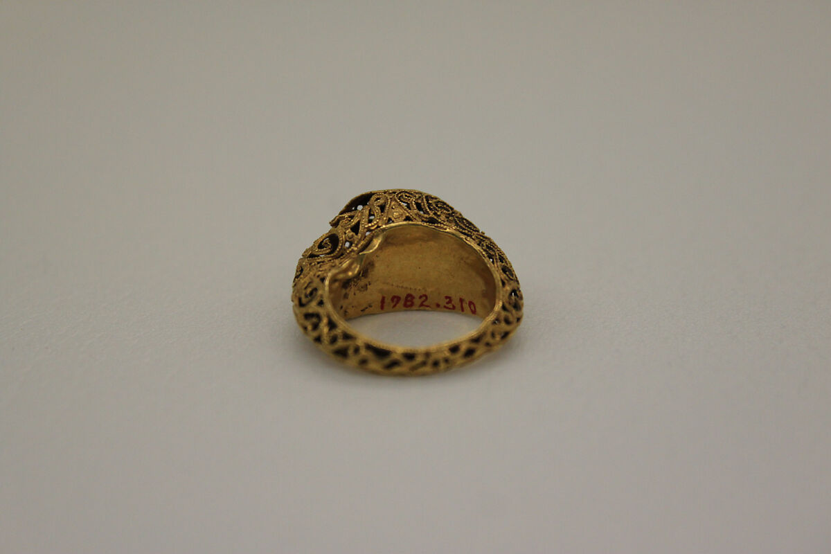 Gold Ring in Filigree Technique, Gold; filligree