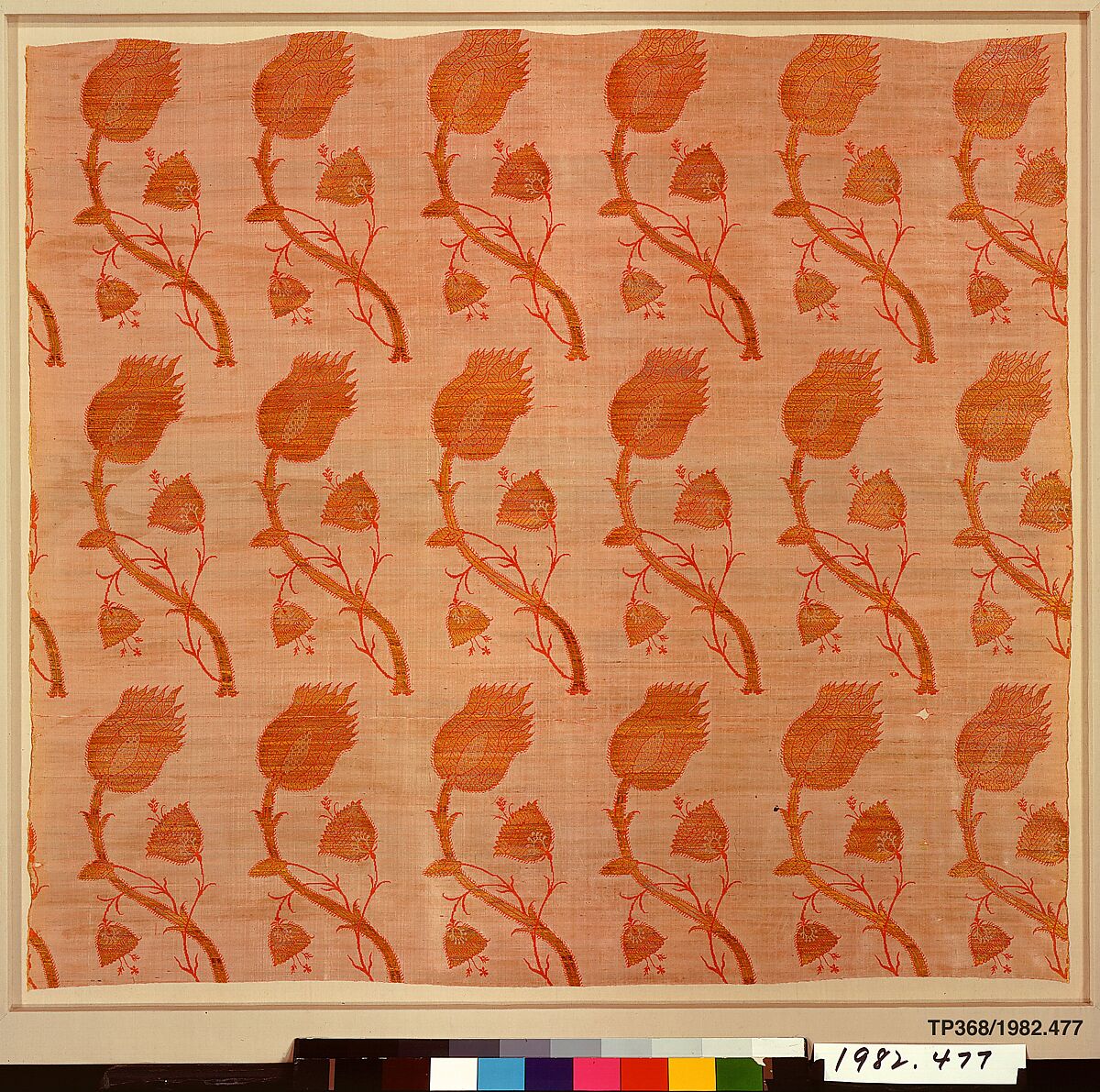 Textile Fragment with a Repeating Pattern of Interlocked Tulips and Poppies, Silk, metal wrapped thread; plain weave, brocaded