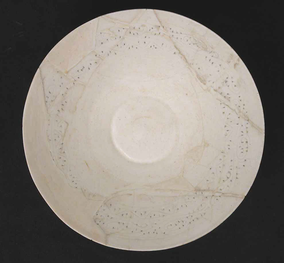 Bowl, Composite body; incised and pierced