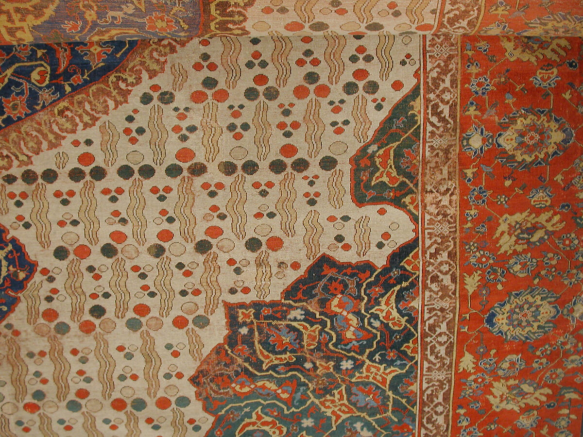 Ushak Medallion Carpet on White Ground, Wool (warp, weft and pile); symmetrically knotted pile
