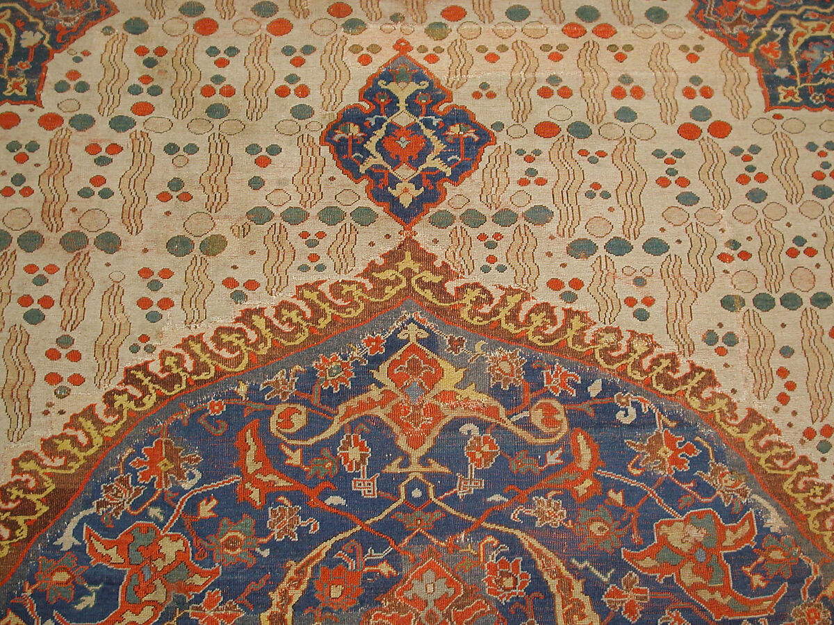 Ushak Medallion Carpet on White Ground, Wool (warp, weft and pile); symmetrically knotted pile