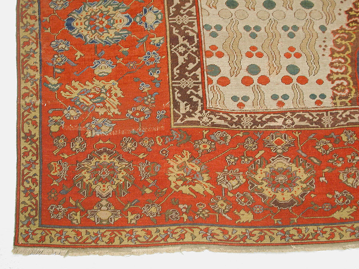 Ushak Medallion Carpet on White Ground, Wool (warp, weft and pile); symmetrically knotted pile