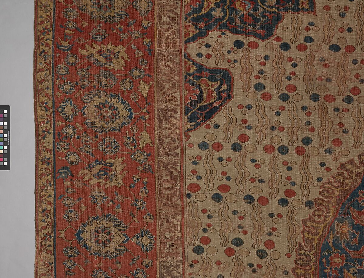 Ushak Medallion Carpet on White Ground, Wool (warp, weft and pile); symmetrically knotted pile