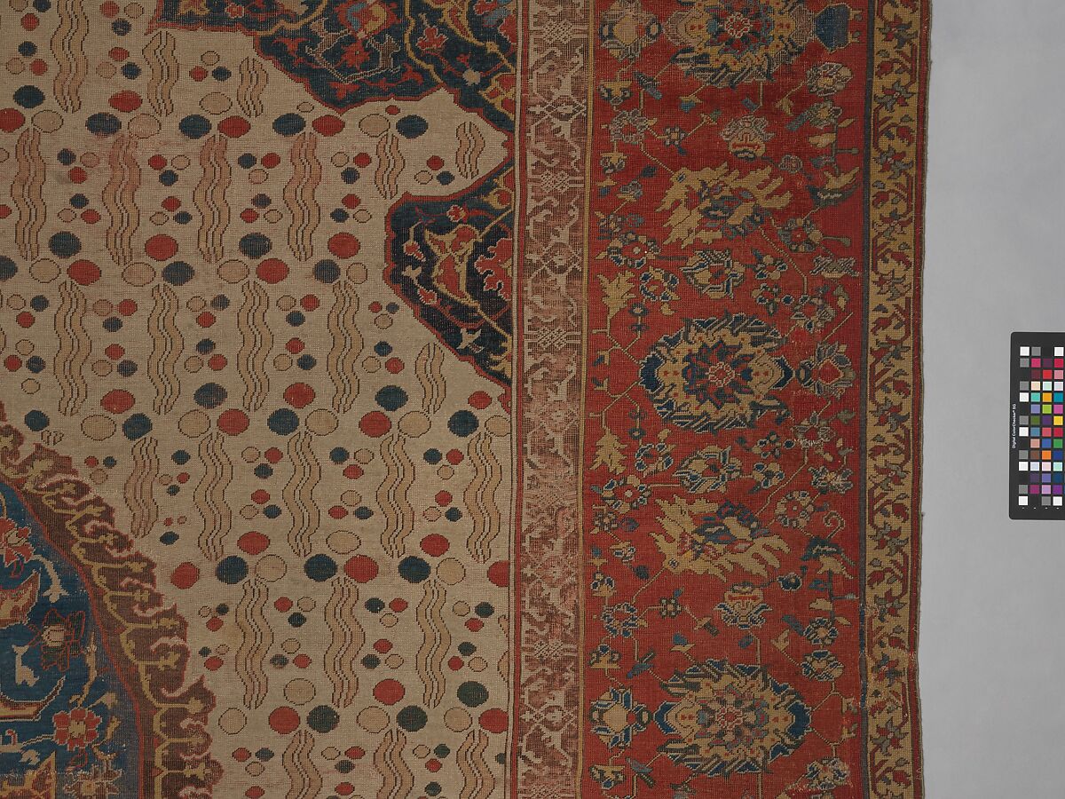 Ushak Medallion Carpet on White Ground, Wool (warp, weft and pile); symmetrically knotted pile