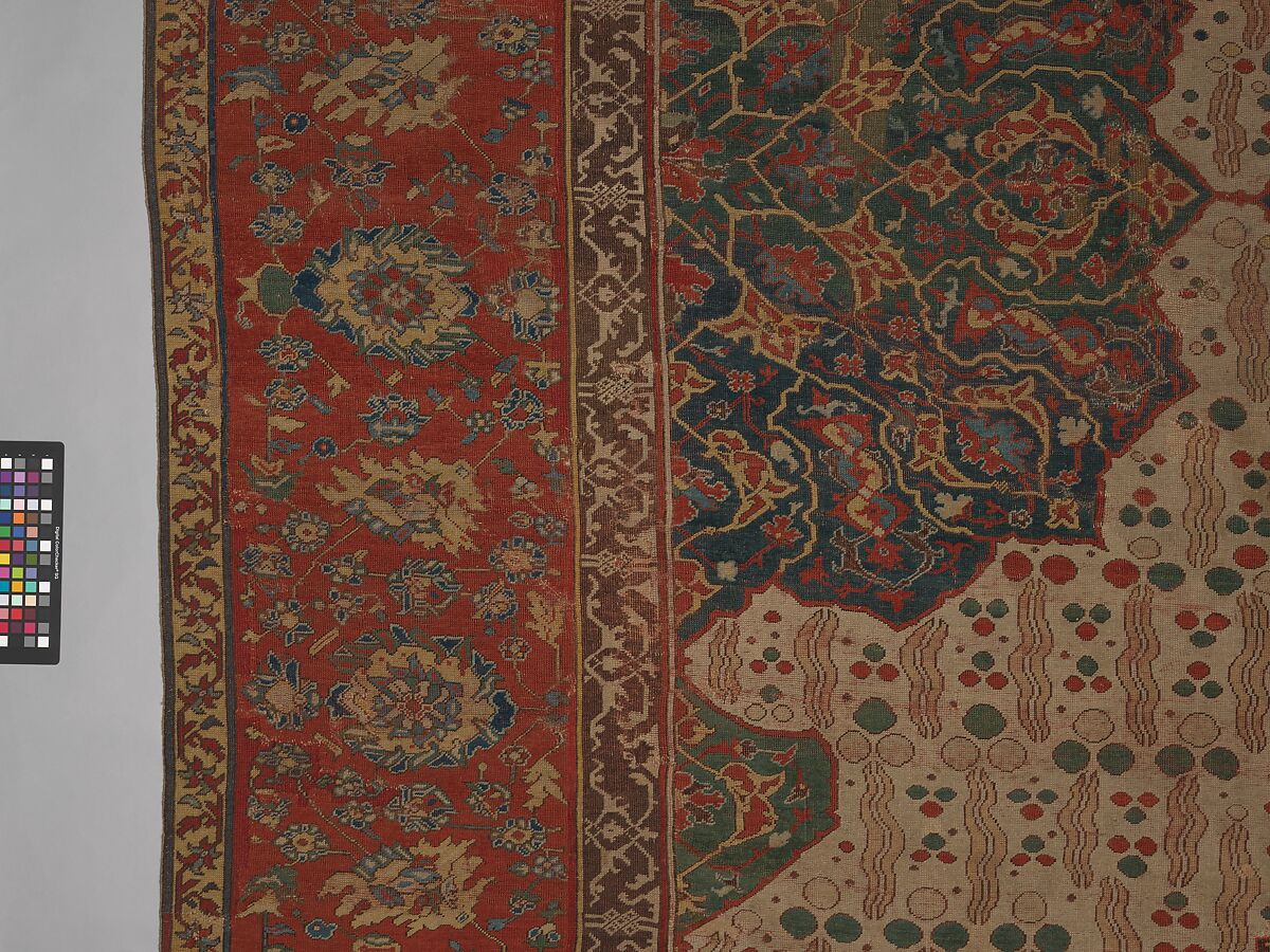 Ushak Medallion Carpet on White Ground, Wool (warp, weft and pile); symmetrically knotted pile