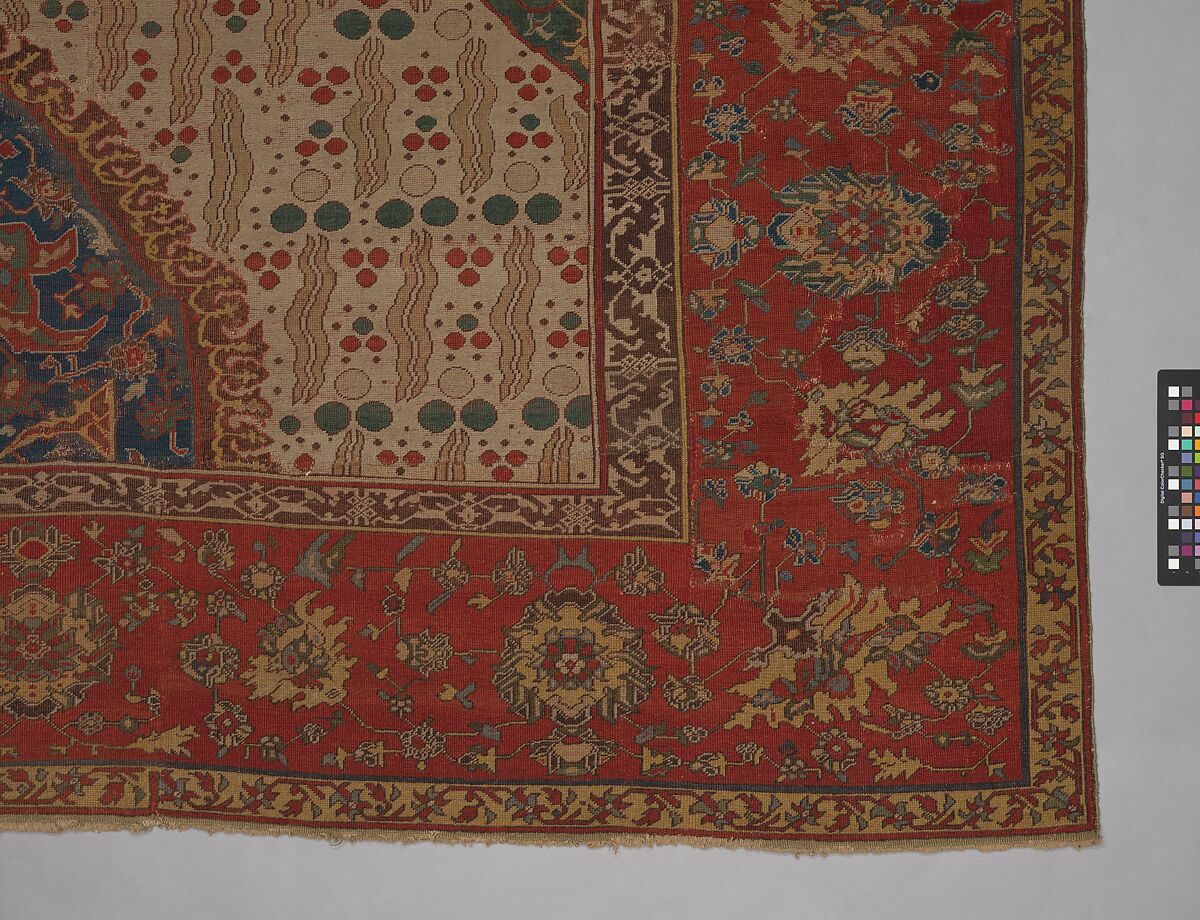 Ushak Medallion Carpet on White Ground, Wool (warp, weft and pile); symmetrically knotted pile