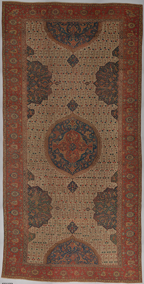 Ushak Medallion Carpet on White Ground, Wool (warp, weft and pile); symmetrically knotted pile 