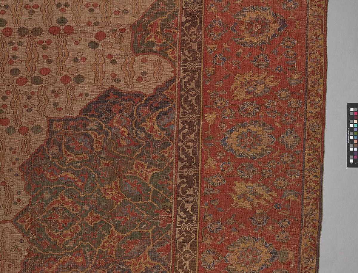 Ushak Medallion Carpet on White Ground, Wool (warp, weft and pile); symmetrically knotted pile