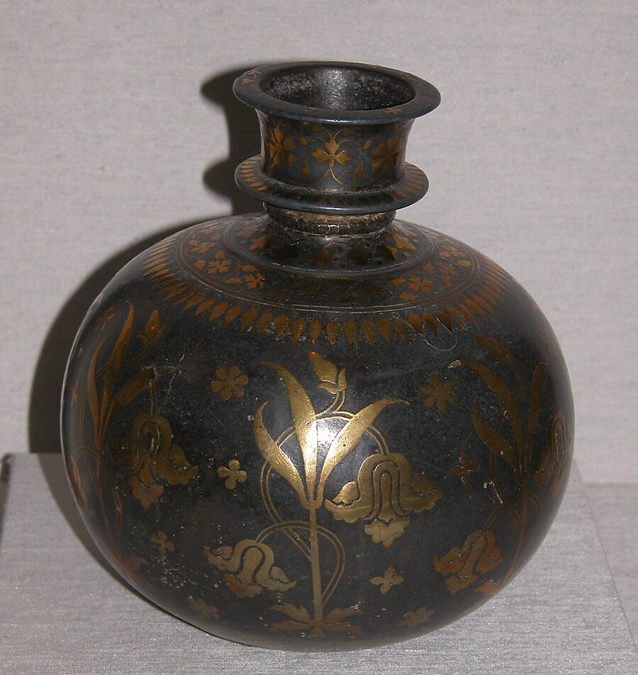 Base for a Water Pipe (Huqqa) with Irises, Zinc alloy; cast, engraved, inlaid with brass (bidri ware)
