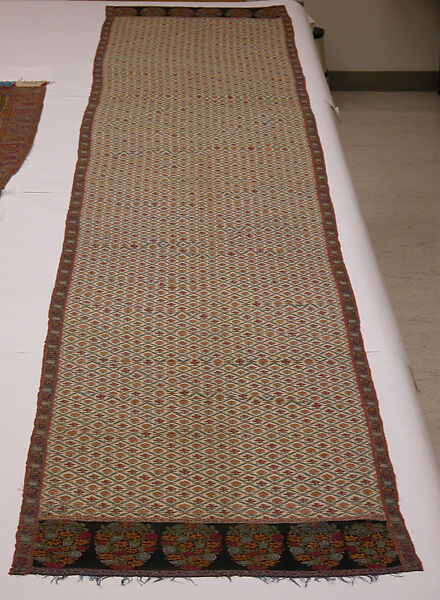 Shawl of Joined Fragments, Wool; twill weave and double interlocking twill tapestry weave