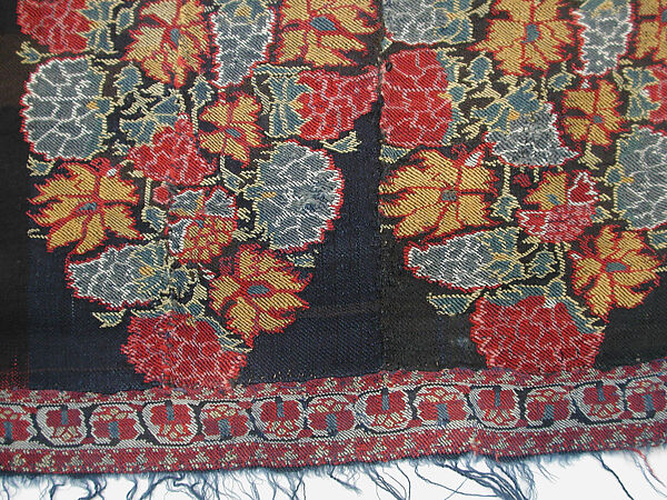 Shawl of Joined Fragments, Wool; twill weave and double interlocking twill tapestry weave