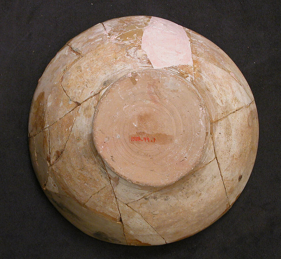 Bowl, Earthenware; incised and painted decoration on white slip ground under transparent glaze