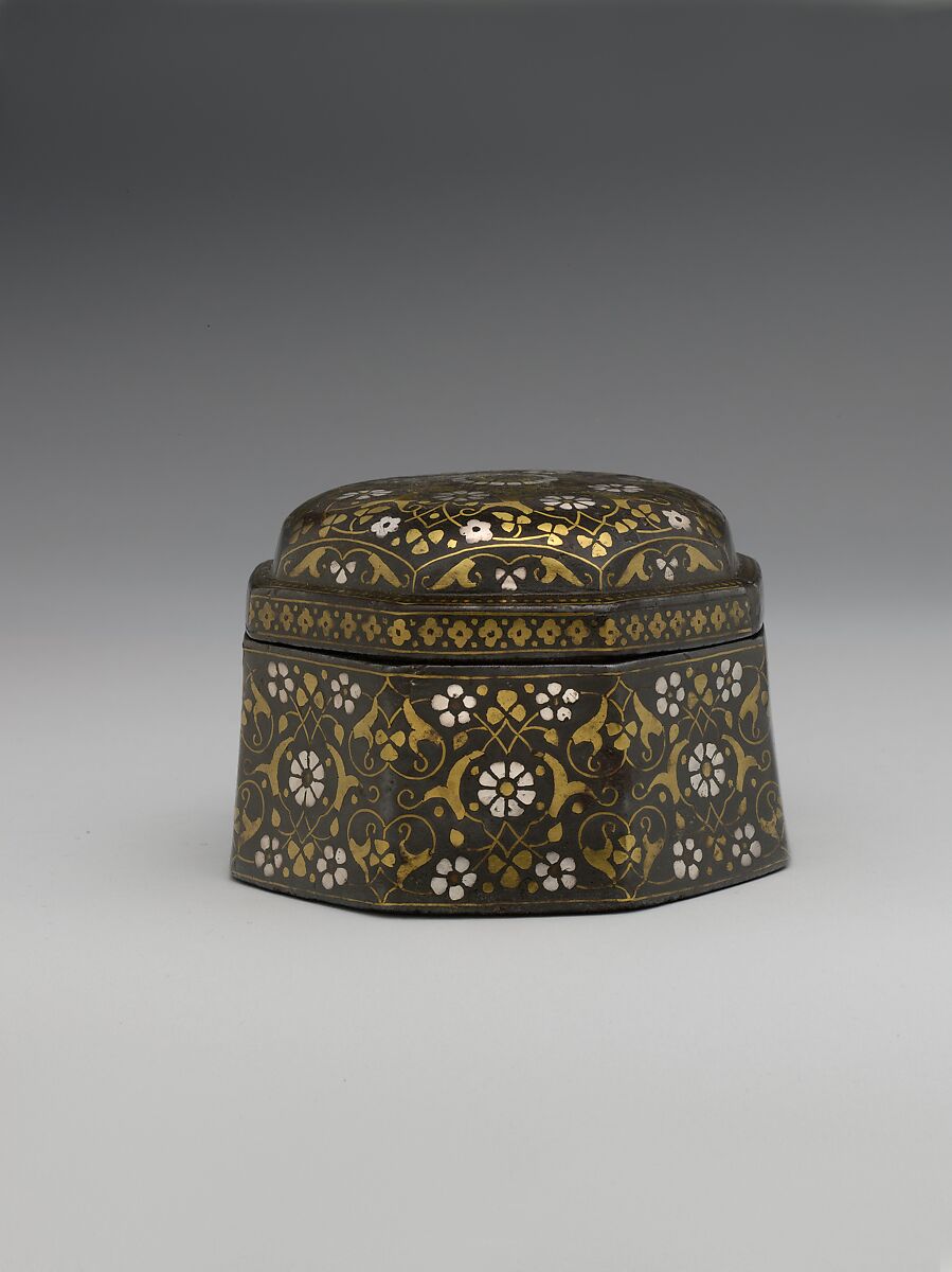 Bidri Box for Holding Pan, Zinc alloy; cast, engraved, inlaid with silver and brass (bidri ware) 