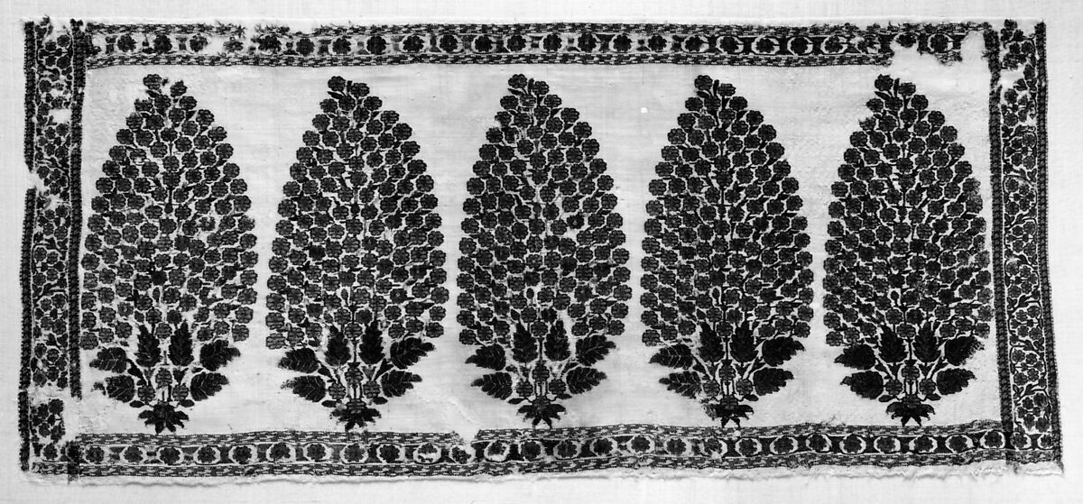 End Panel of a Sash, Pashmina wool; double interlocking twill tapestry weave