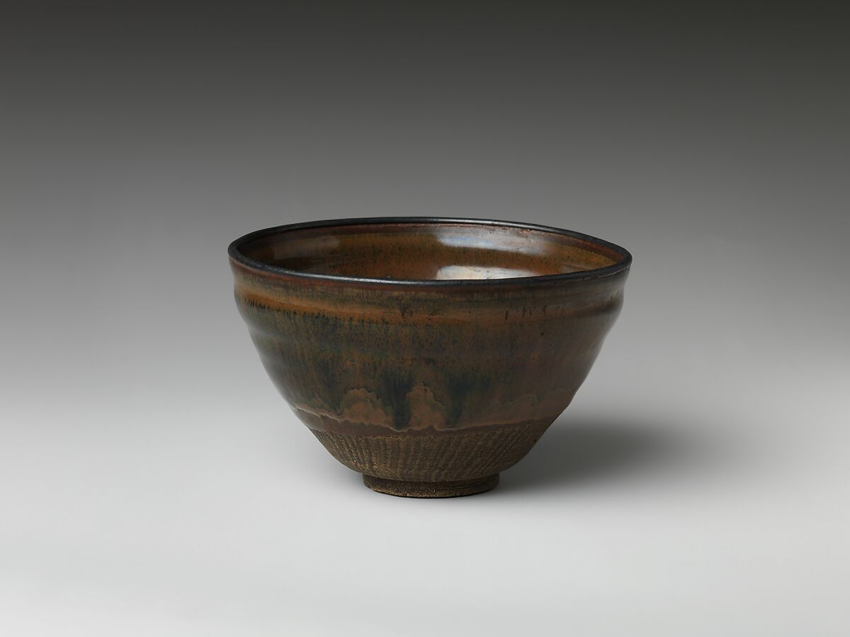Tea Bowl with Hare’s-Fur Decoration, Stoneware with iron-oxide glaze; metal rim (Seto ware), Japan