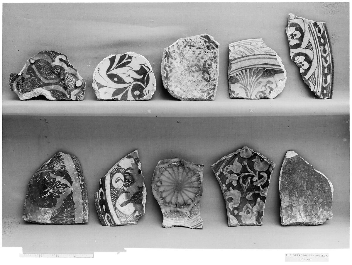 Fragment of a Bowl, Stonepaste; underglaze painted