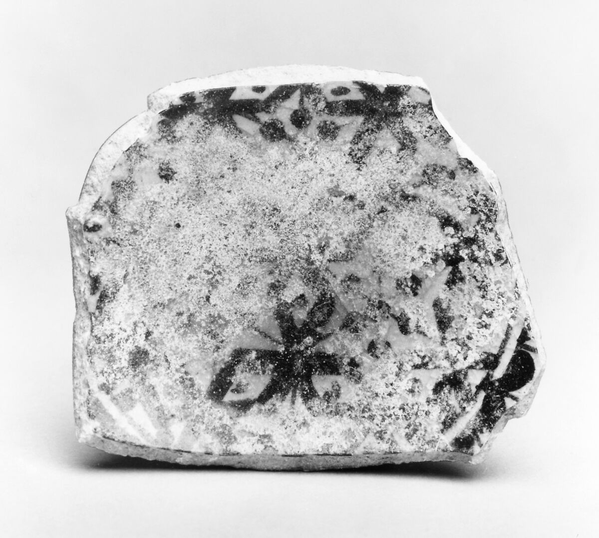 Fragment of a Bowl, Stonepaste; underglaze painted