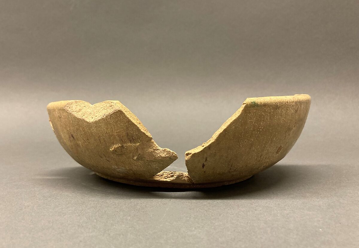 Bowl, Earthenware; underglaze painted in polychrome pigments under colorless glaze