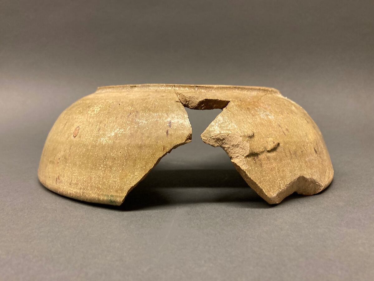 Bowl, Earthenware; underglaze painted in polychrome pigments under colorless glaze