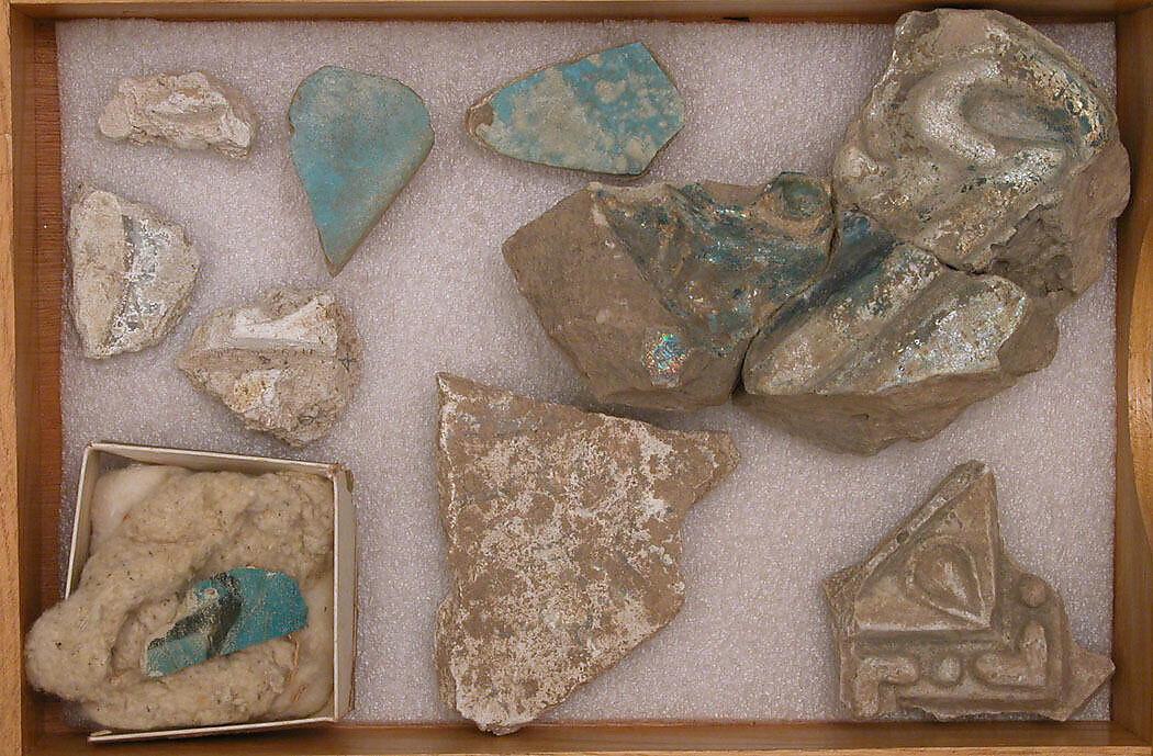 Pierced Screen with Letters against a Vegetal Pattern (and Additional Fragments of a Screen), Stonepaste; painted and glazed