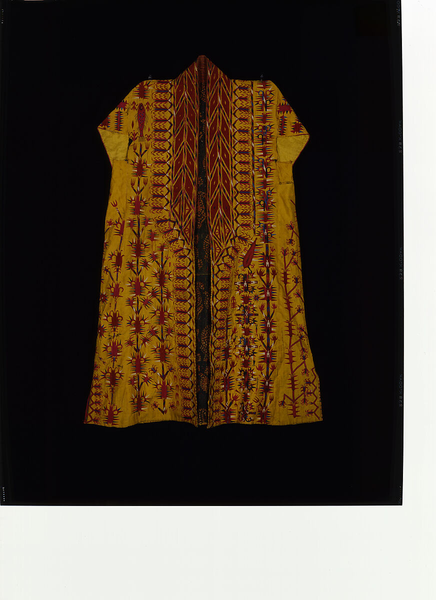 Robe (Chyrpy), Silk; embroidered in silk thread; cotton lining