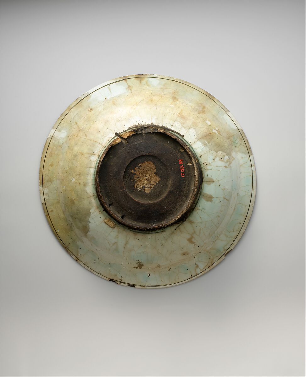 Dish, Stonepaste; underglaze painted