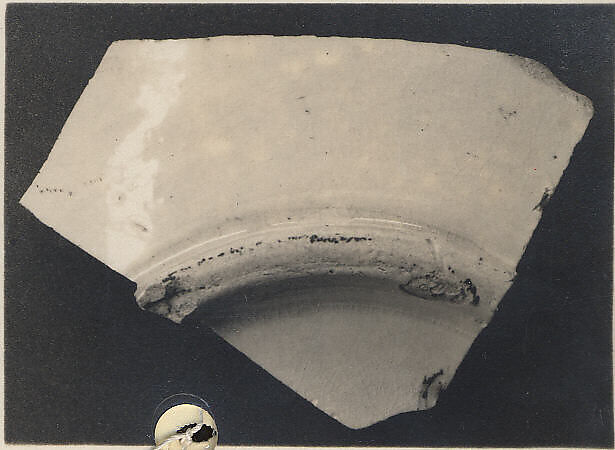 Fragment of a Bowl, Porcelaneous ware with clear glaze 