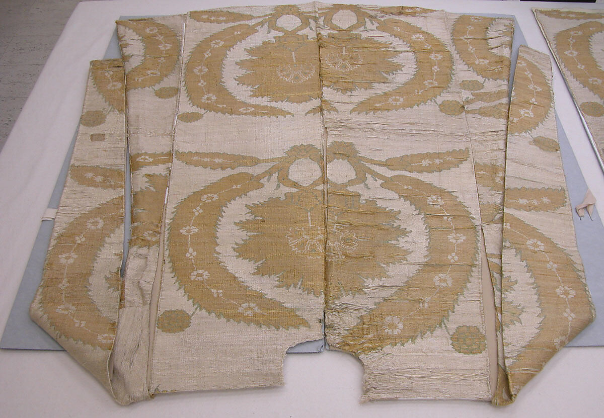 Kaftan, Silk, metal wrapped thread; taqueté (seraser)