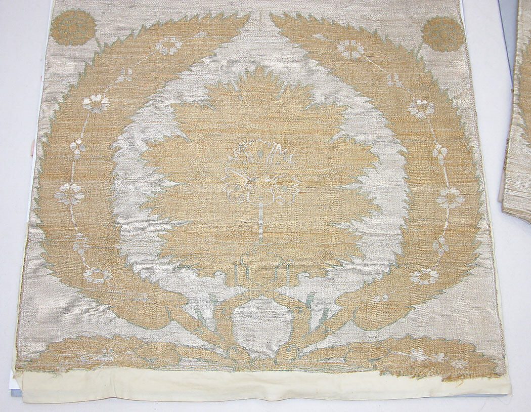 Kaftan, Silk, metal wrapped thread; taqueté (seraser)