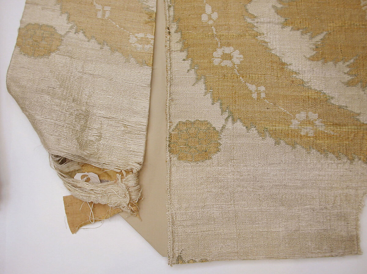 Kaftan, Silk, metal wrapped thread; taqueté (seraser)