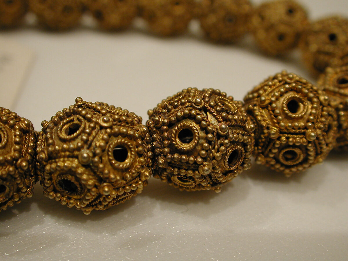 Necklace, Gold sheet; granulation, twisted wire