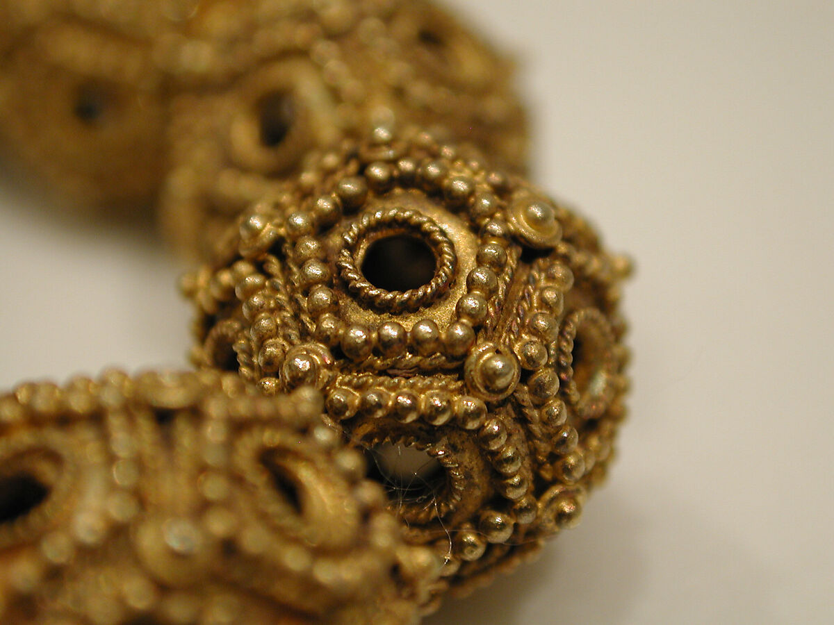 Necklace, Gold sheet; granulation, twisted wire