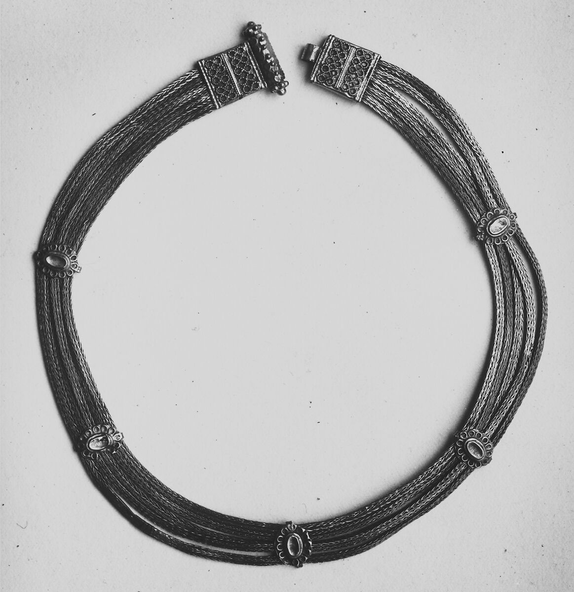 Necklet, Gold