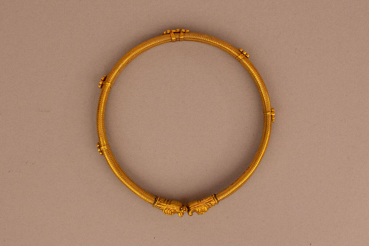 Necklet (Musi), Gold