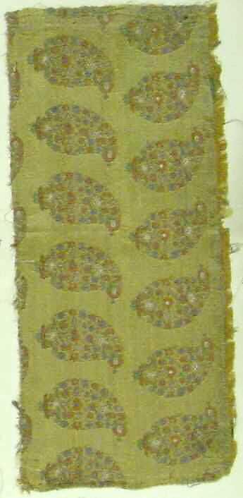 Textile Fragment, Silk, metal thread; brocaded 