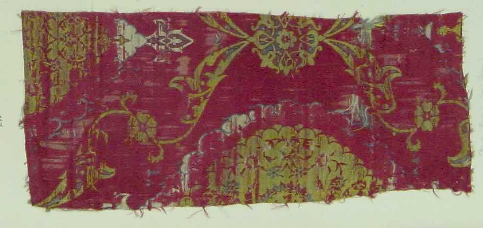 Textile Fragment, silk, metal thread 