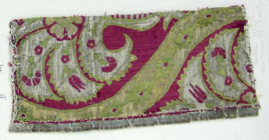 Textile Fragment, Silk, metal thread 