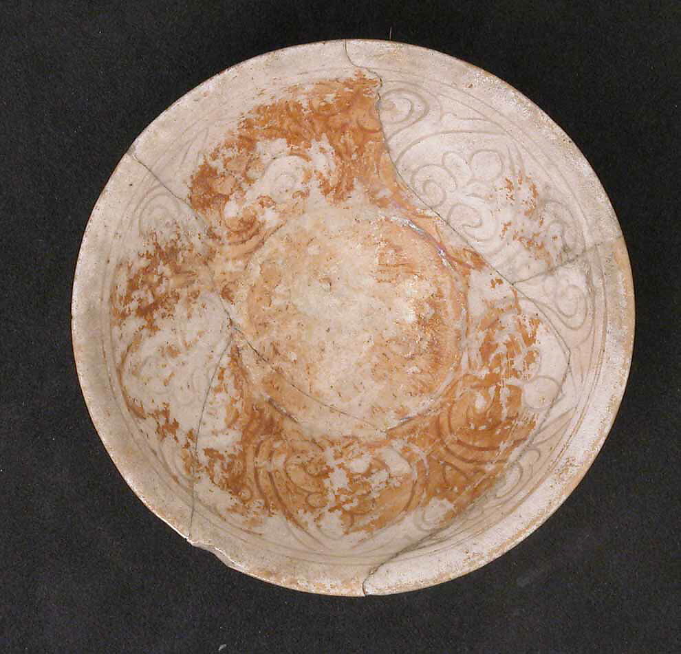 Bowl, Stonepaste; incised, glazed