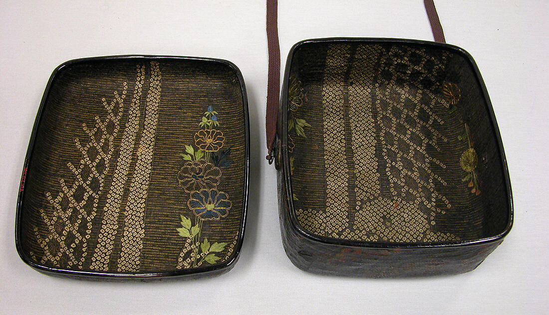 Covered Basket with Design of Bush Clover and Deer, Style of Hon'ami Kōetsu (Japanese, 1558–1637), Rattan body, gold, silver hiramaki-e, Japan