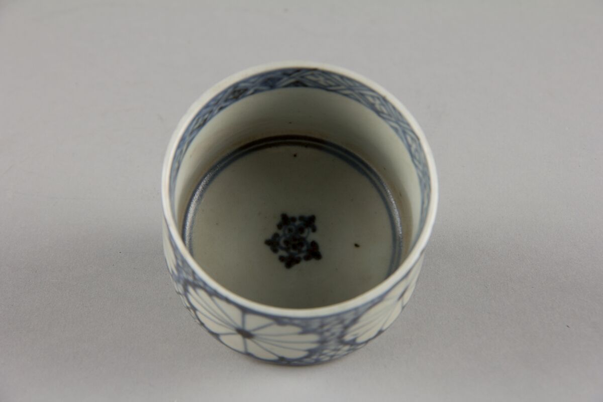 Set of Five Teacups (Yunomi-wan) with Chrysanthemum and Broken-Ice Pattern, Porcelain with cobalt blue under transparent glaze (Hizen ware, Arita type), Japan