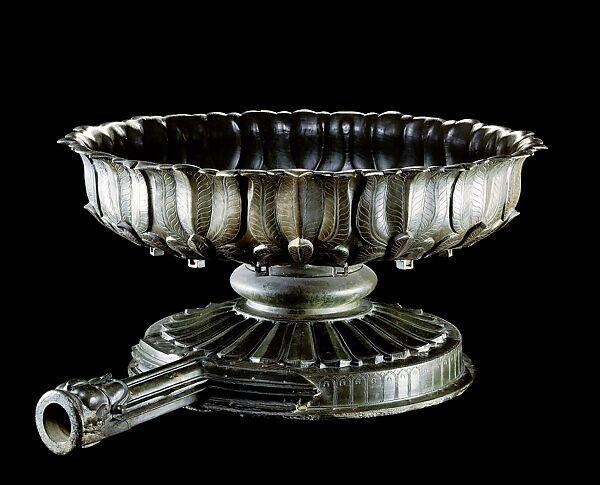 Basin, Cast and engraved bronze 