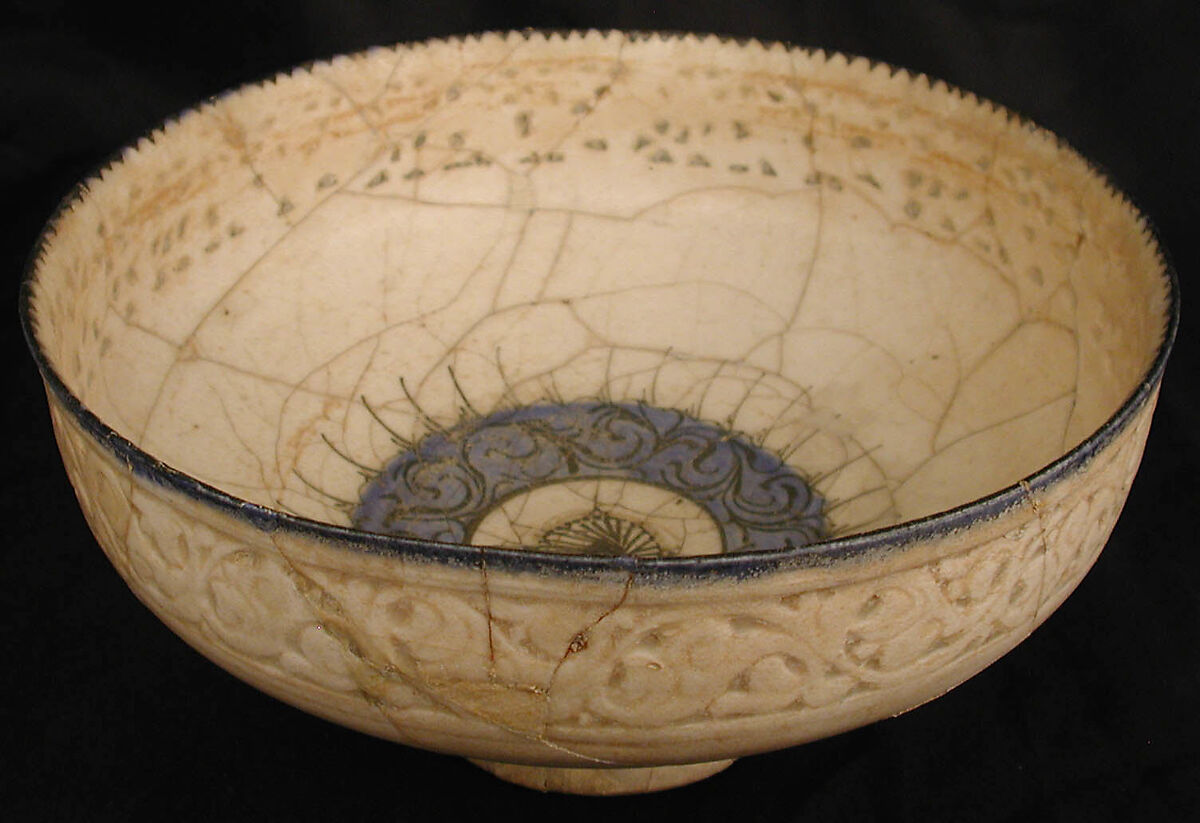 Bowl, Stonepaste; underglaze painted 