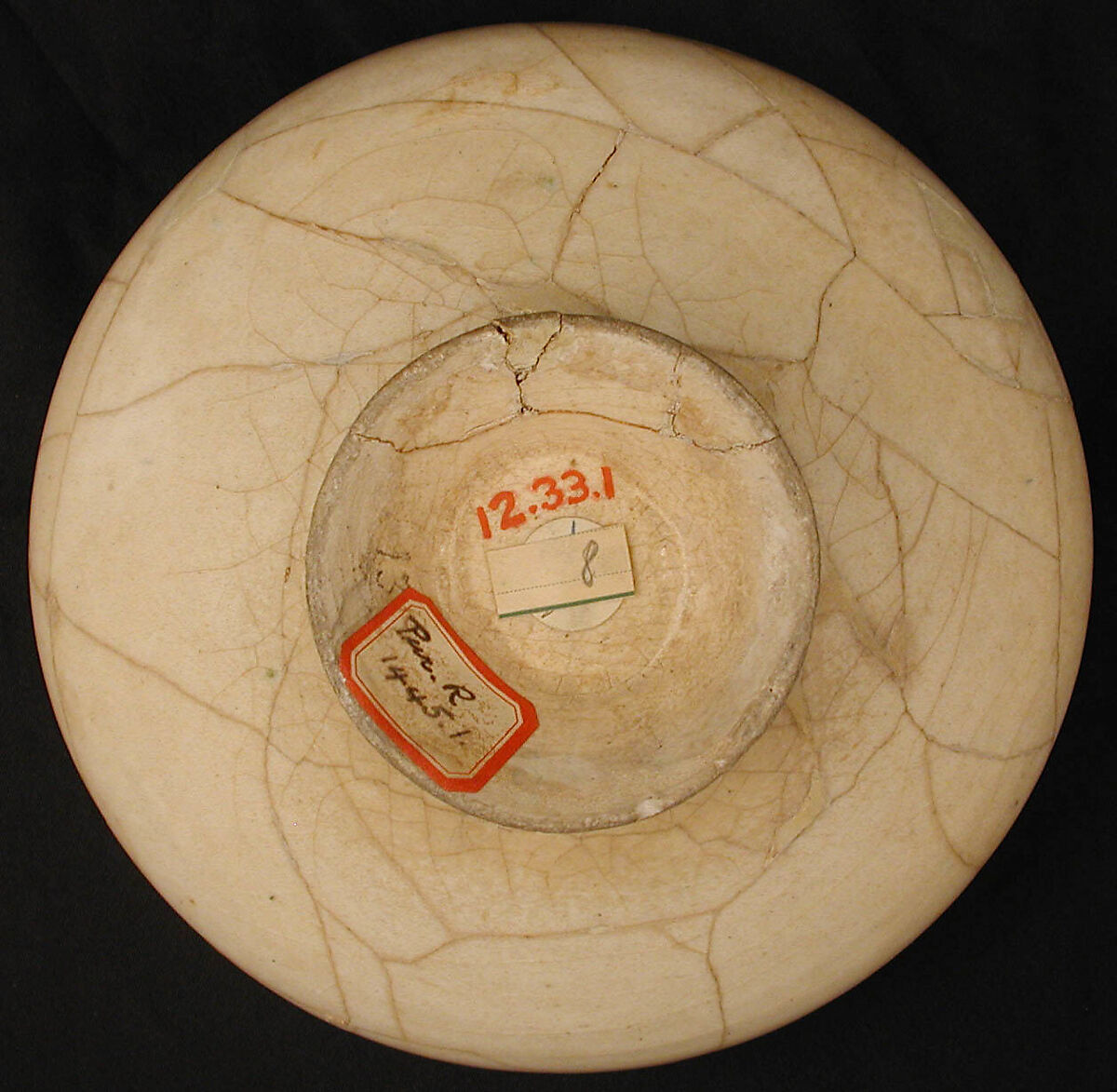 Bowl, Stonepaste; underglaze painted