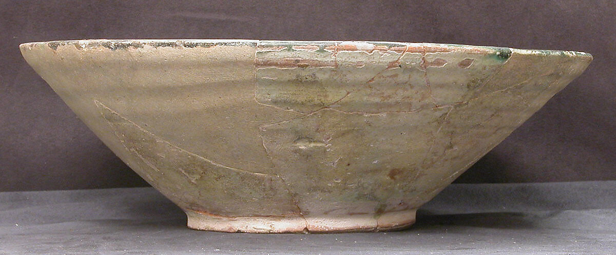 Bowl, Earthenware; white slip with polychrome slip decoration under transparent glaze