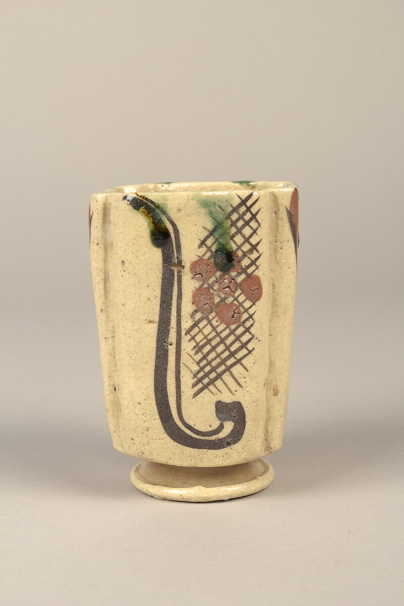 One from set of five squared food vessels (mukōzuke) for tea-gathering meal, Stoneware with iron-oxide and copper green overglaze decoration (Mino ware, Yashichida Oribe type), Japan 