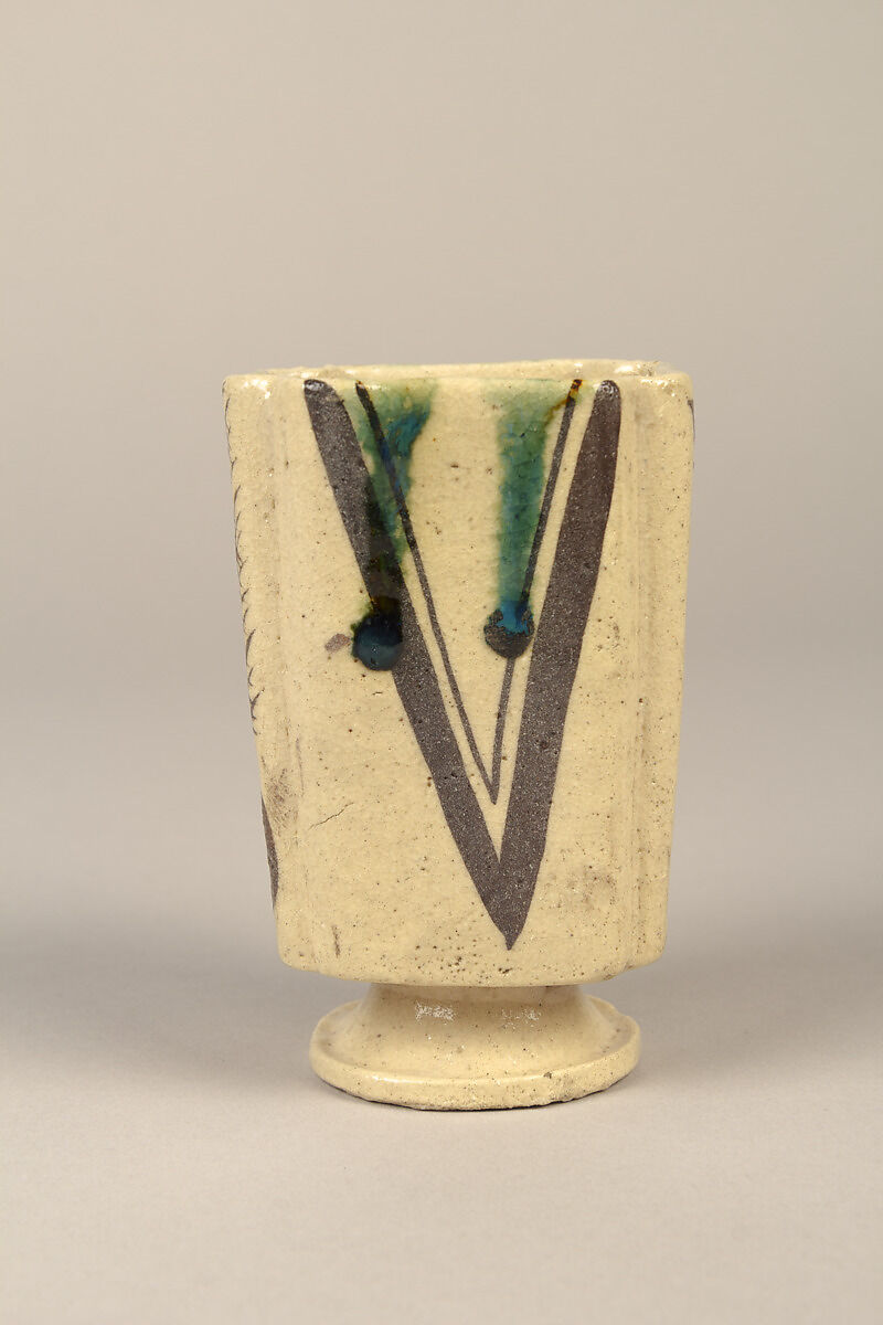 One from set of five squared food vessels (mukōzuke) for tea-gathering meal, Stoneware with iron-oxide and copper green overglaze decoration (Mino ware, Yashichida Oribe type), Japan