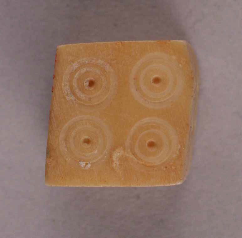 Dice, Bone; incised and inlaid with paint