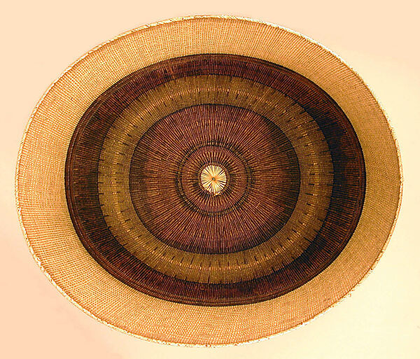 Crown, Vegetable fiber and gold thread or wire; woven