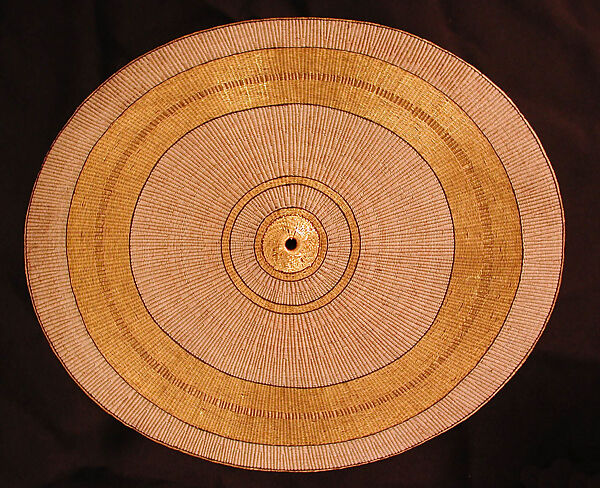 Crown, Vegetable fiber and gold thread or wire; woven